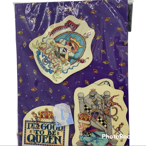 Vintage Mary Engelbreit IT’S GOOD TO BE QUEEN Magnet Set 2004 Original Package - Picture 4 of 5